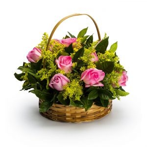 2423 Cesta com 12 rosas tons rosados