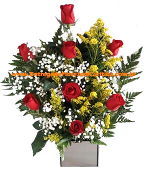 3892 Arranjo Lindo e Delicado com Rosas