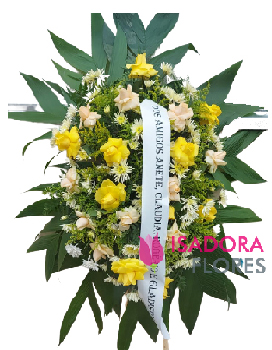 4762 Coroa de Flores com rosas amarelas e champagne