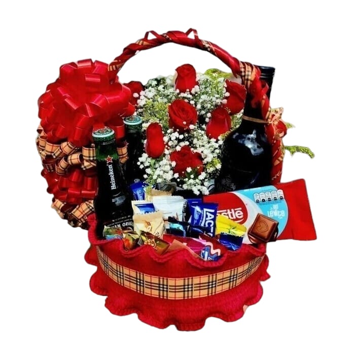 6992 Cesta com Rosas, chocolates e bebidas 