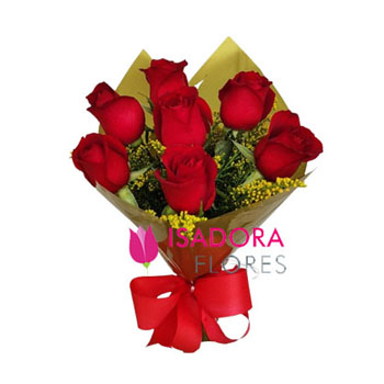 7089 Buquê de rosas com embalagem dourada